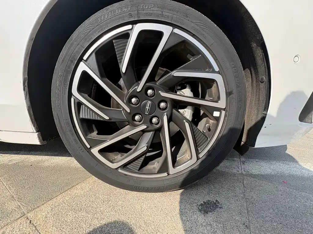 Lincoln Z — фото 10