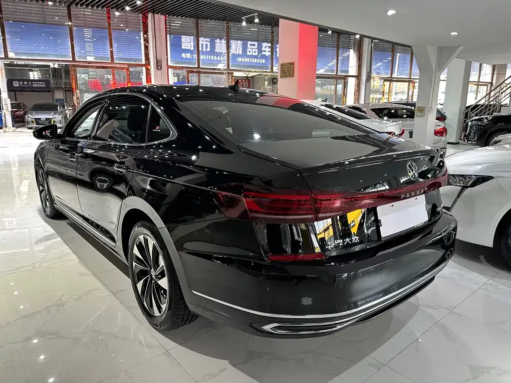 Volkswagen Passat — фото 4