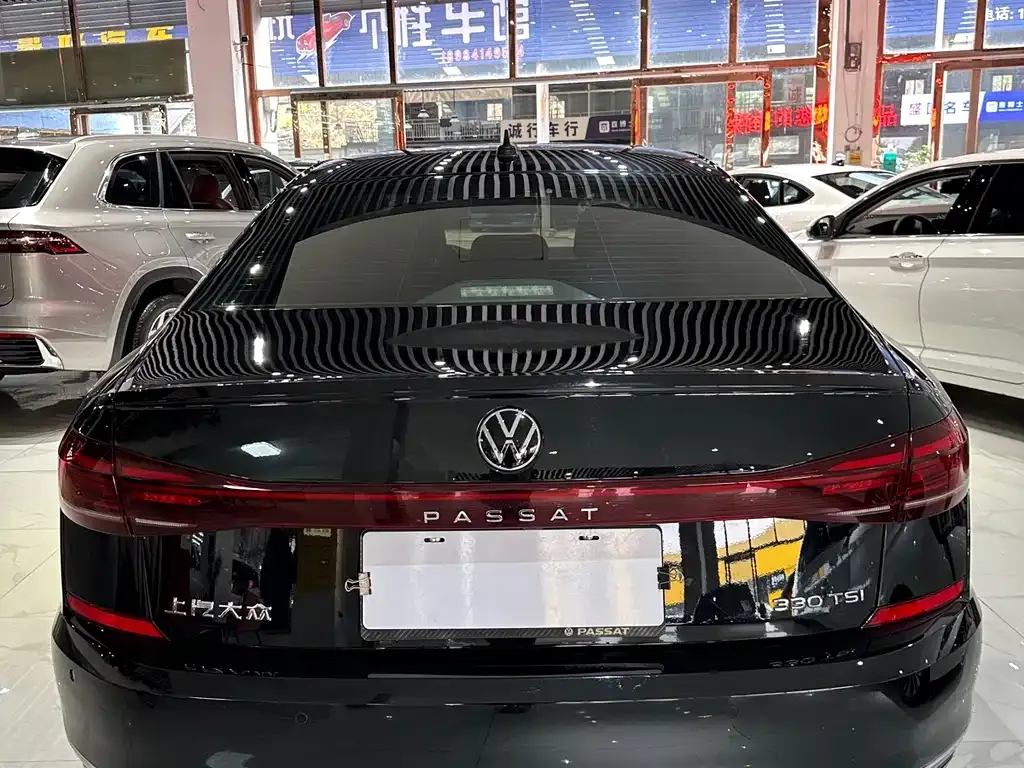 Volkswagen Passat — фото 5