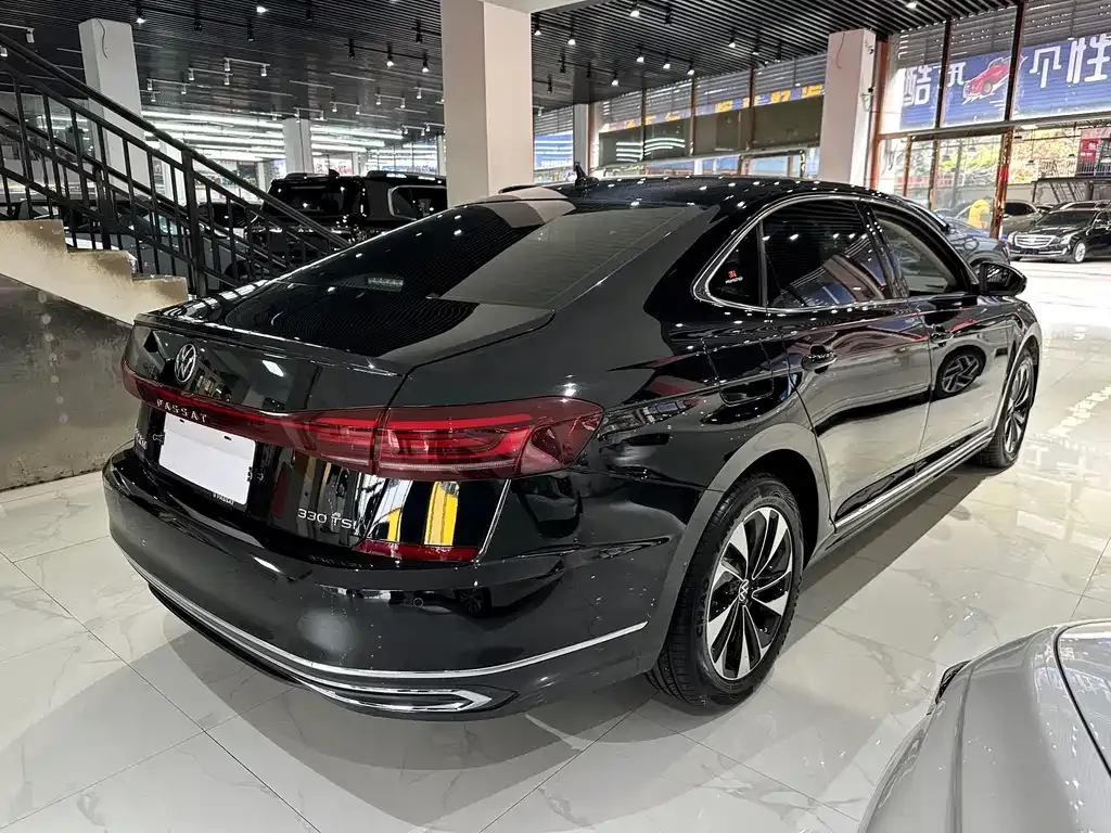 Volkswagen Passat — фото 9