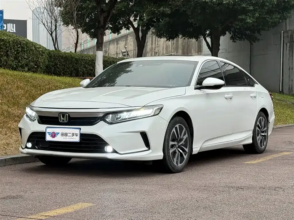 Honda Inspire — фото 1