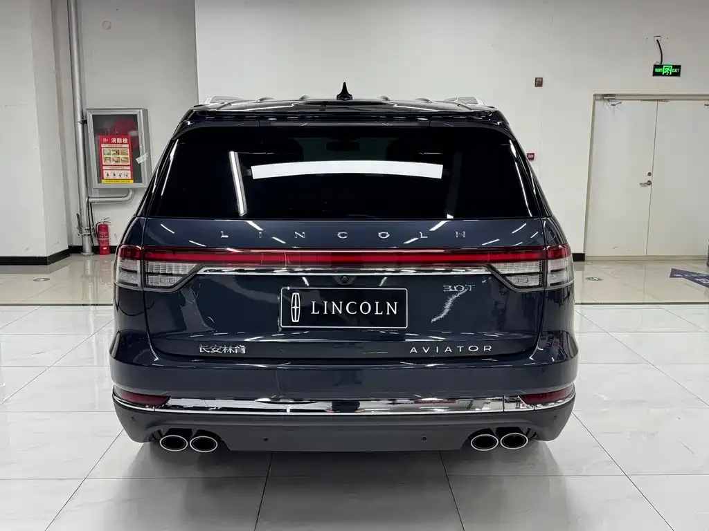 Lincoln Aviator — фото 5
