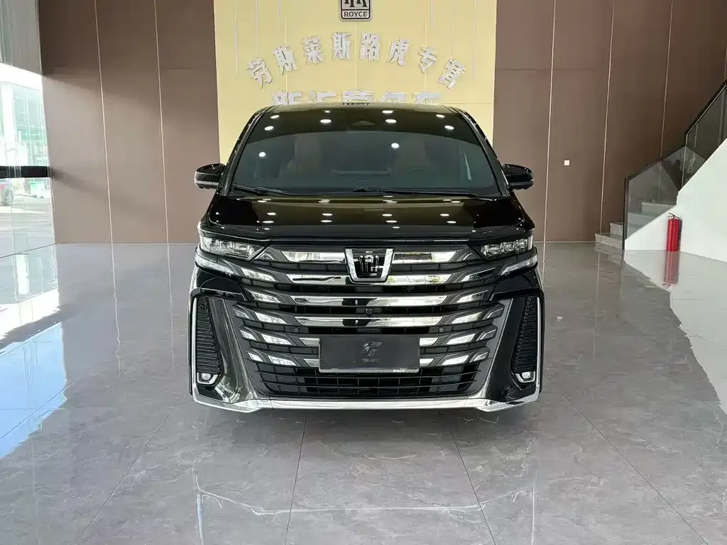 Toyota Vellfire — фото 7
