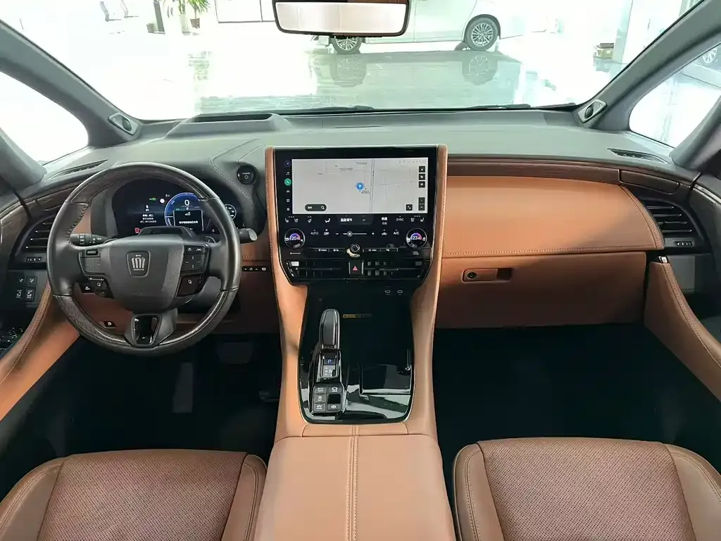 Toyota Vellfire — фото 3