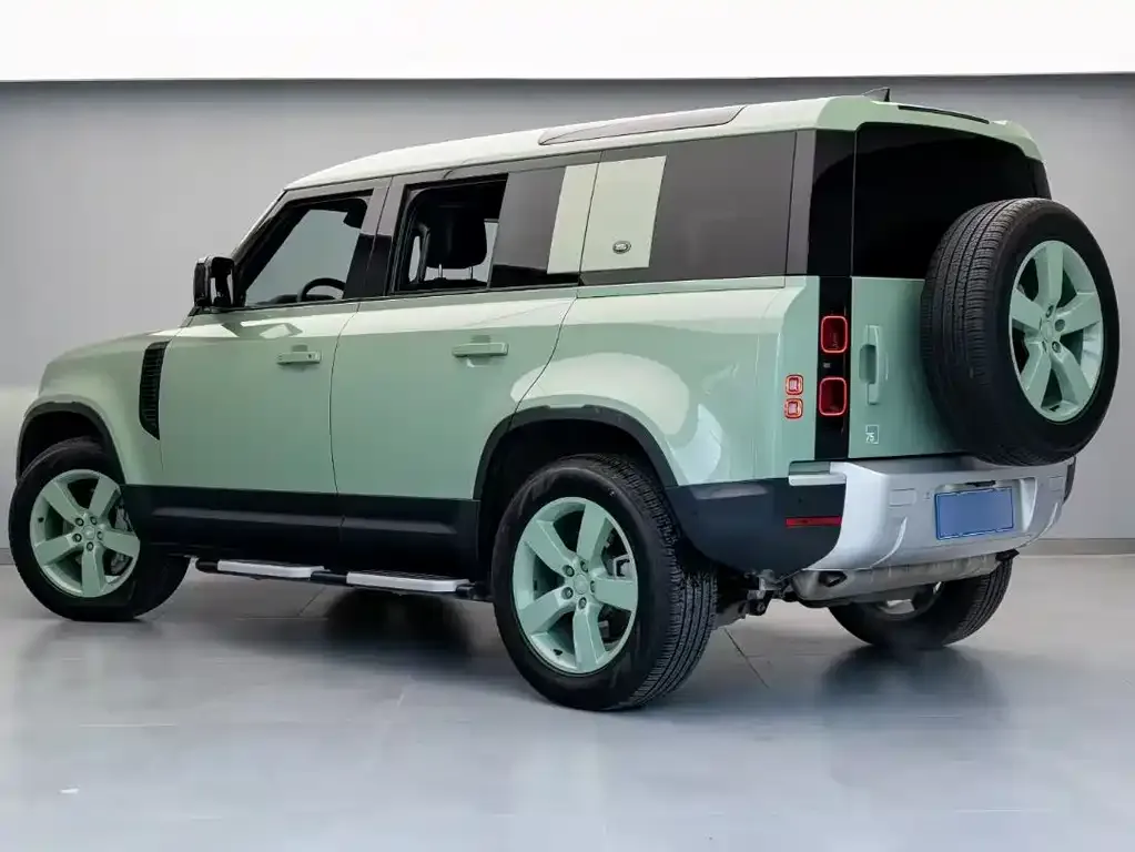 Land Rover Defender — фото 2