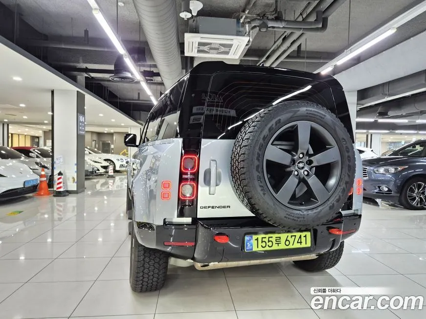 Land Rover Defender — фото 4