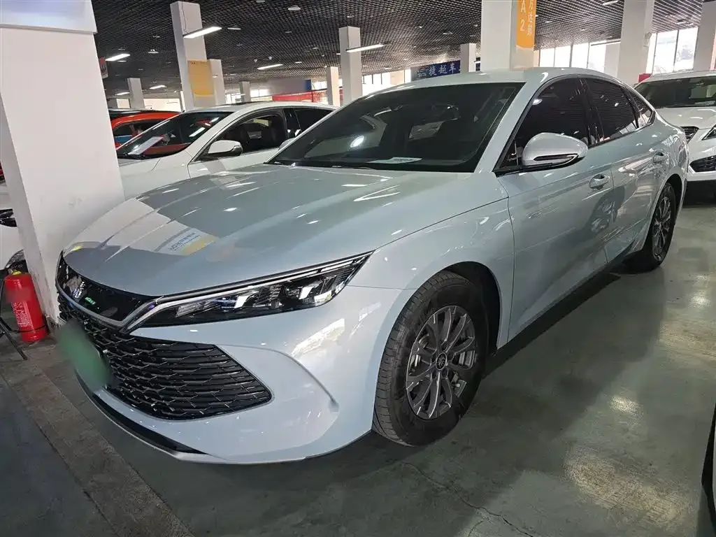 BYD Qin L — фото 1