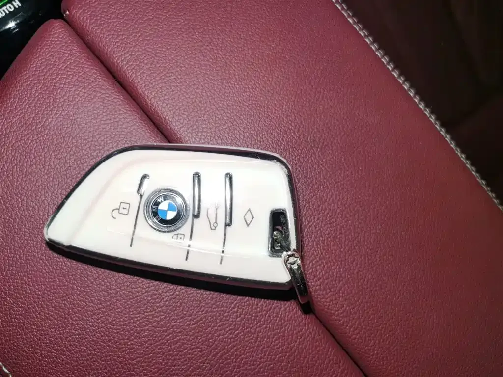 BMW 5 Series — фото 10