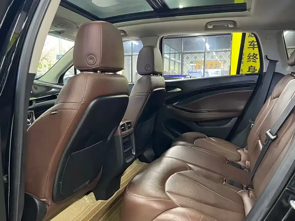 Buick Envision Plus — фото 8
