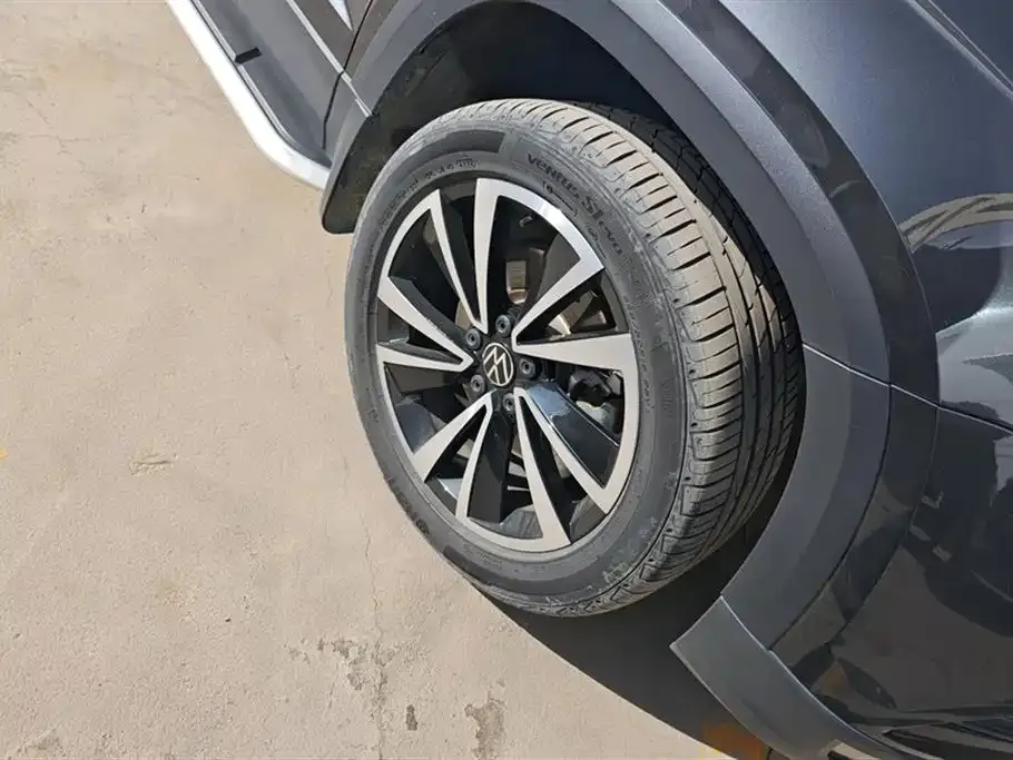 Volkswagen Tharu — фото 6