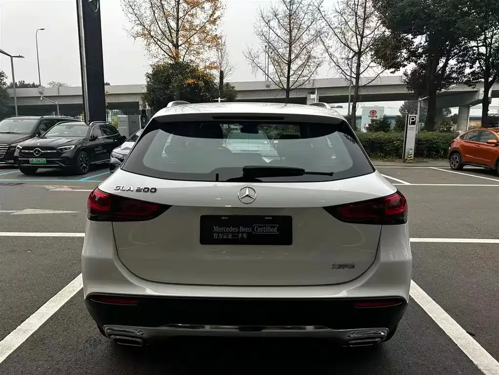 Mercedes-Benz GLA — фото 7
