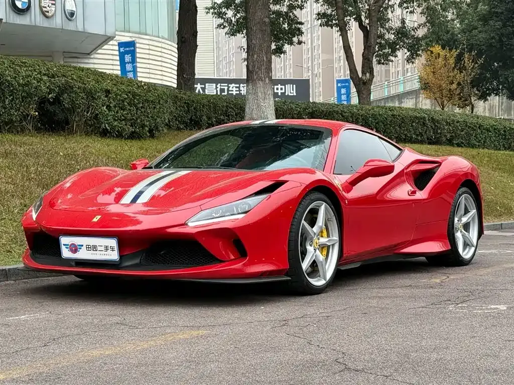Ferrari F8 — фото 1