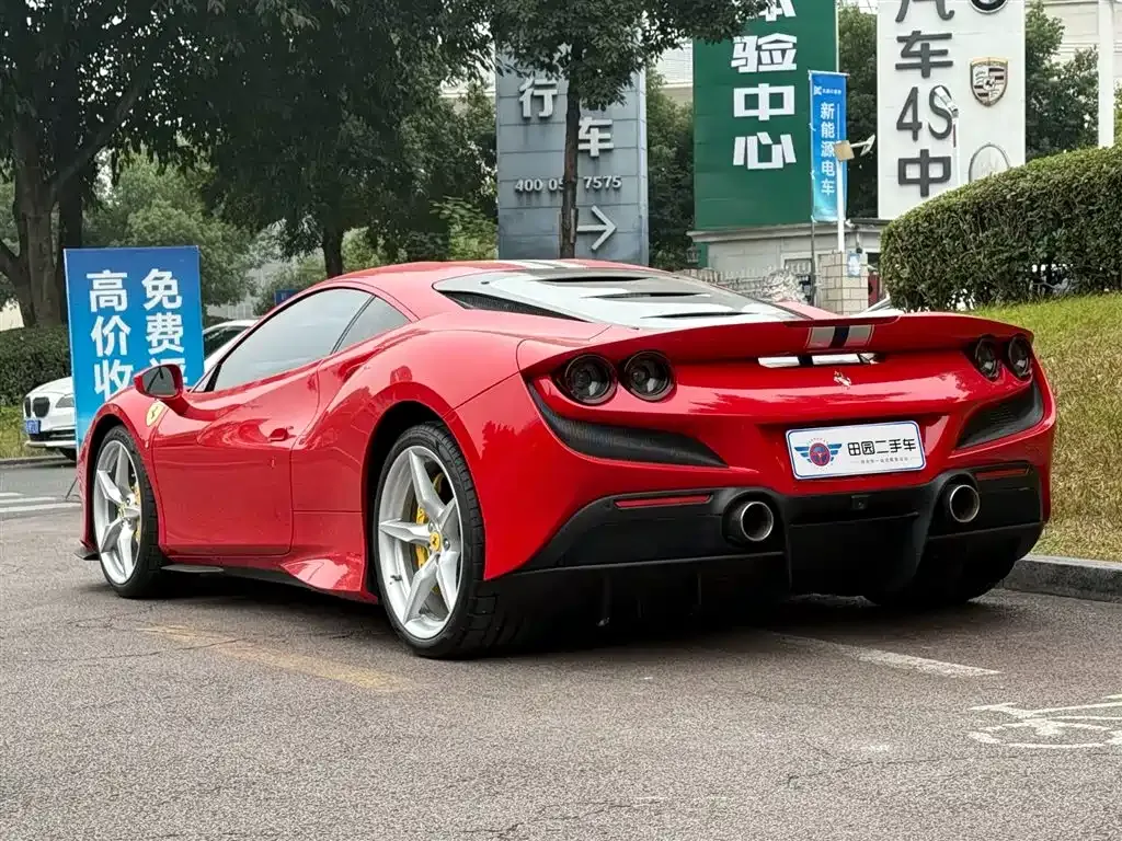 Ferrari F8 — фото 5