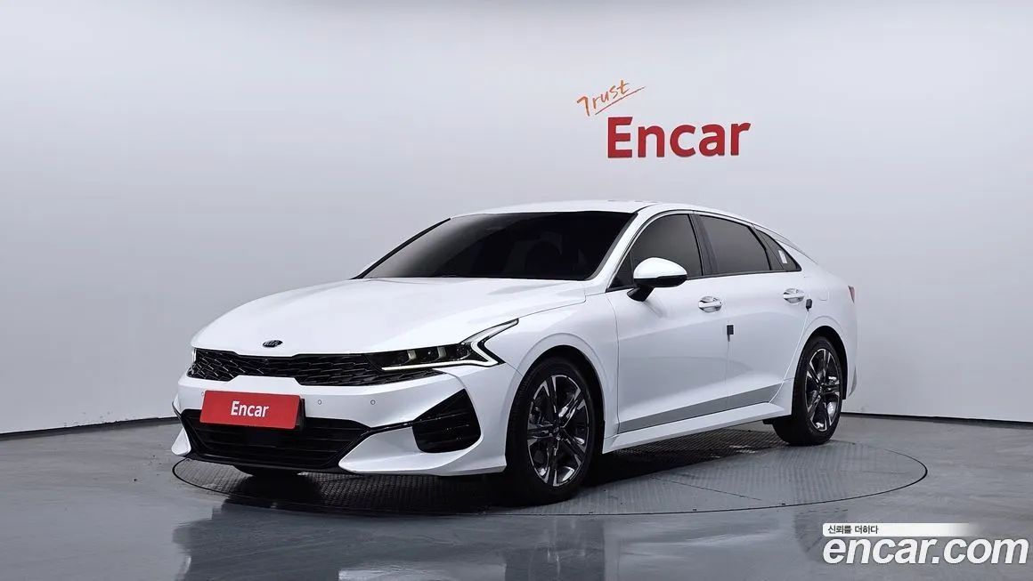 Kia K5 — фото 1