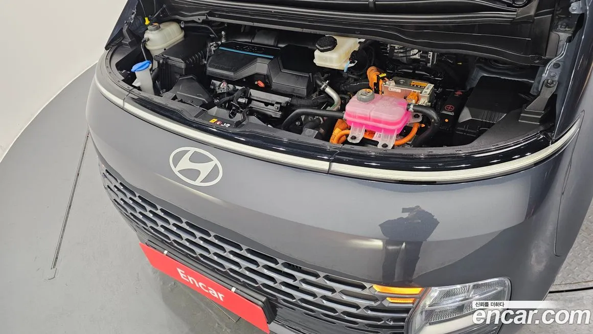 Hyundai Staria — фото 3