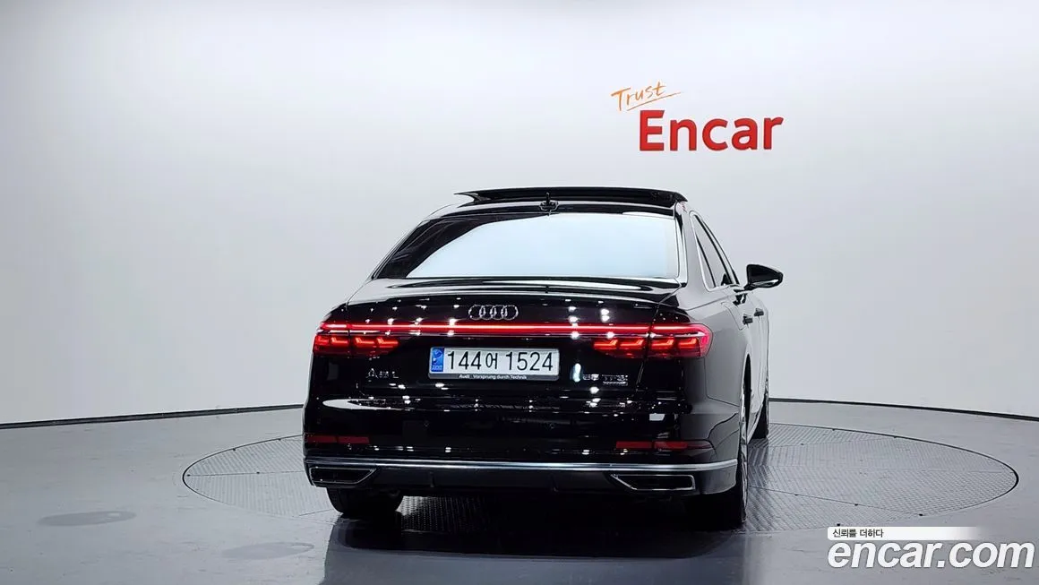 Audi A8 — фото 3