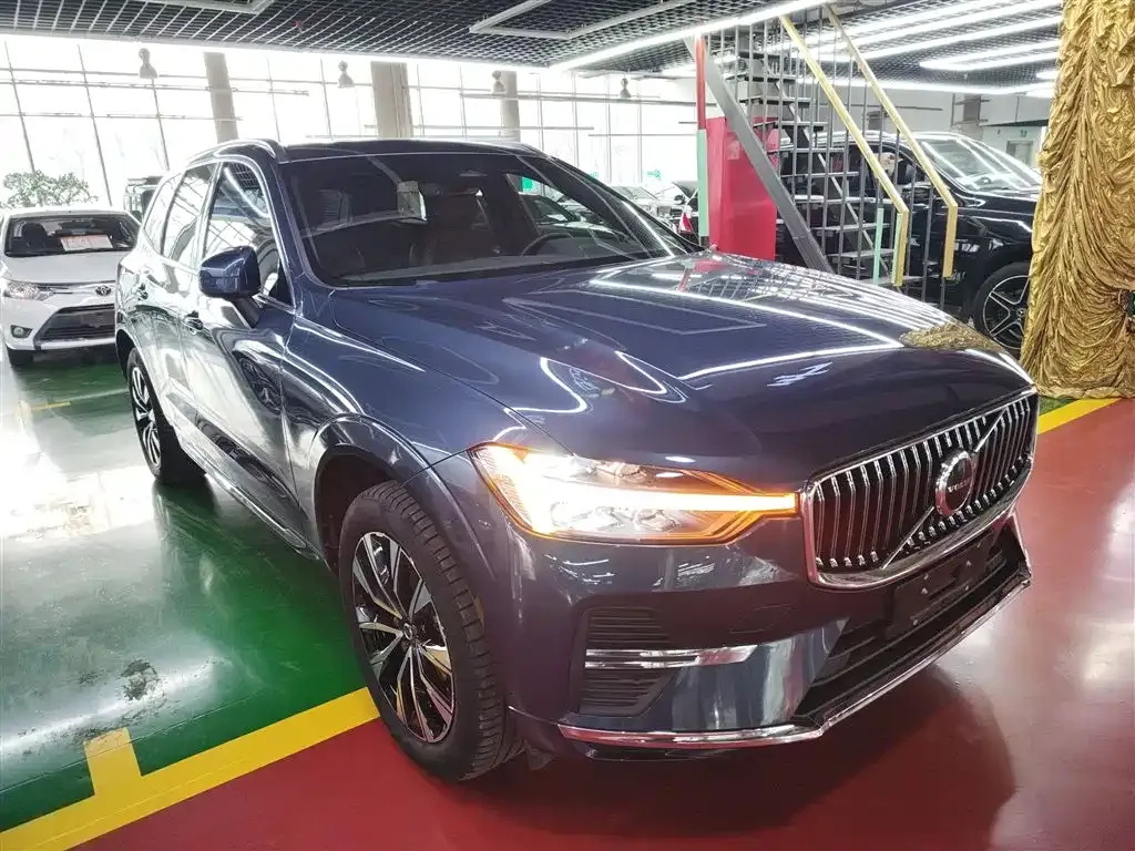 Volvo XC60 — фото 2