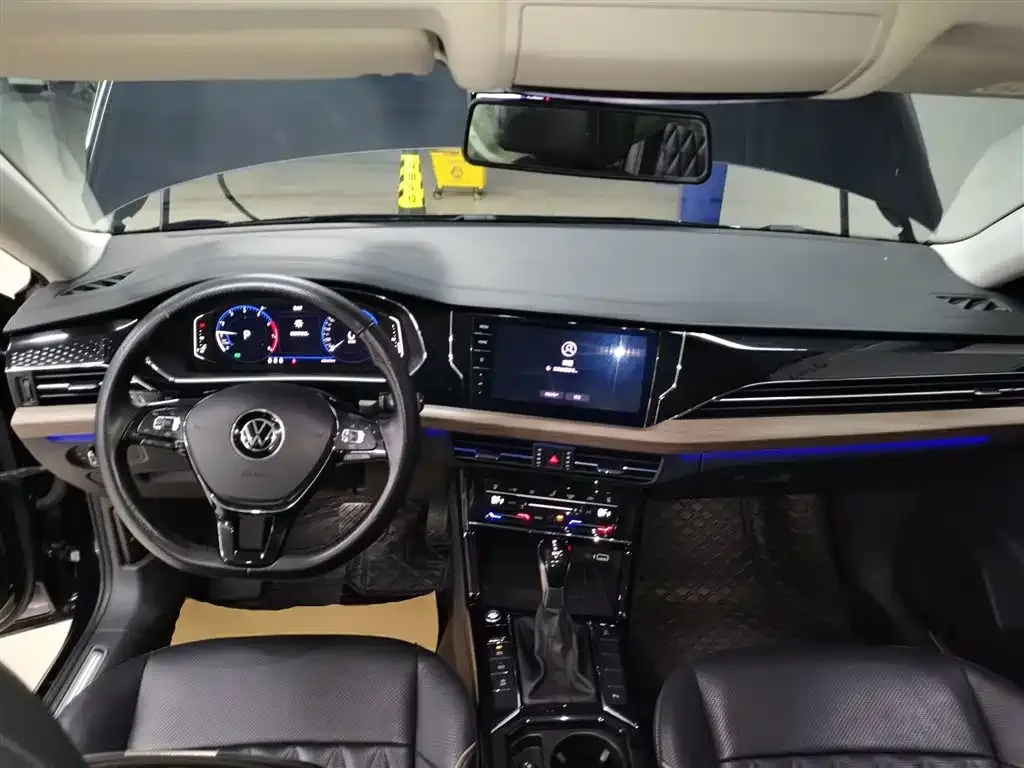 Volkswagen Passat — фото 10