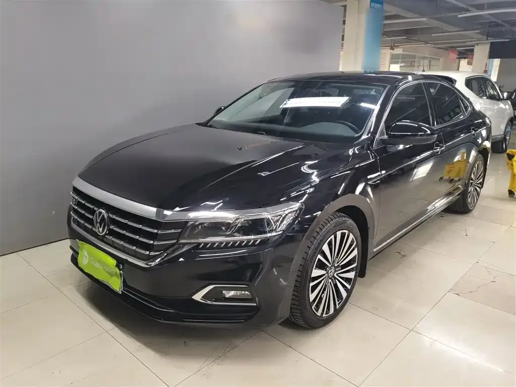 Volkswagen Passat — фото 2