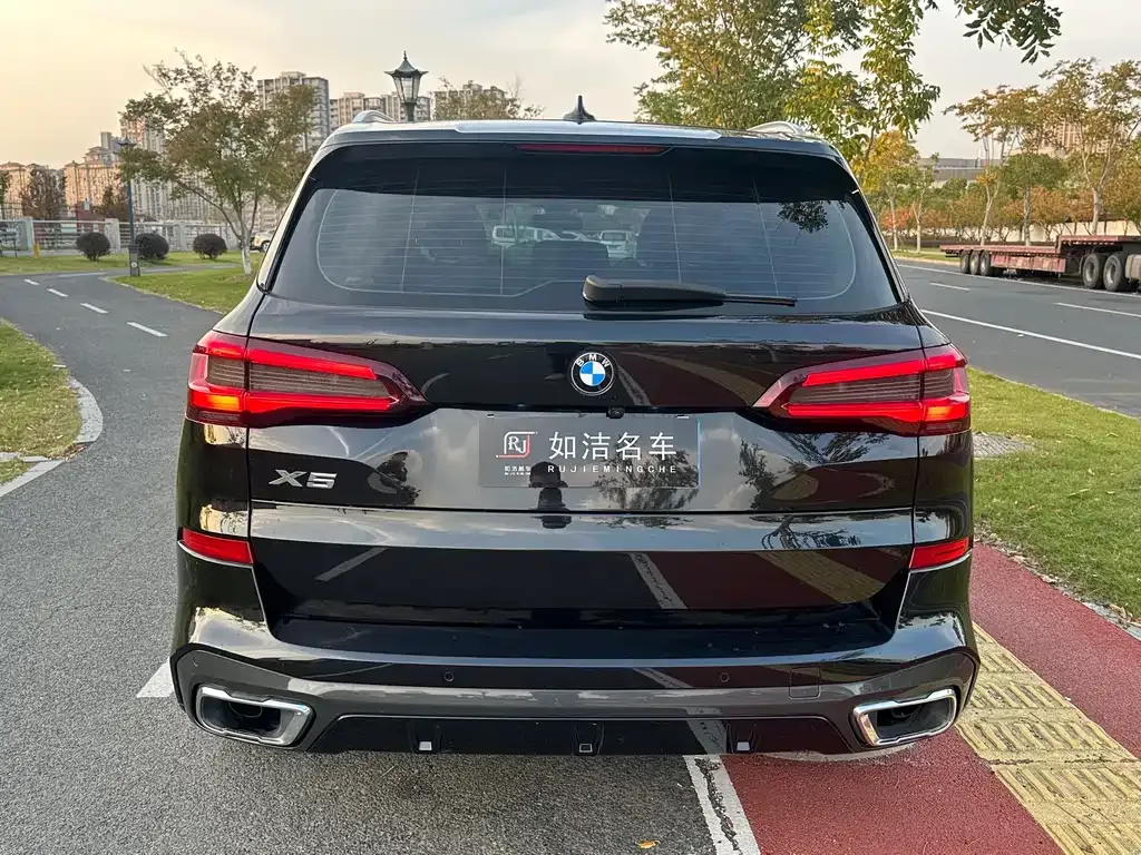 BMW X5 (Import) — фото 7