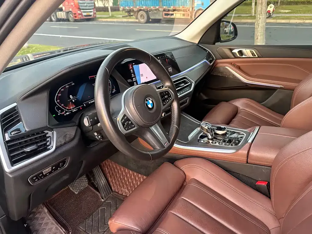 BMW X5 (Import) — фото 6