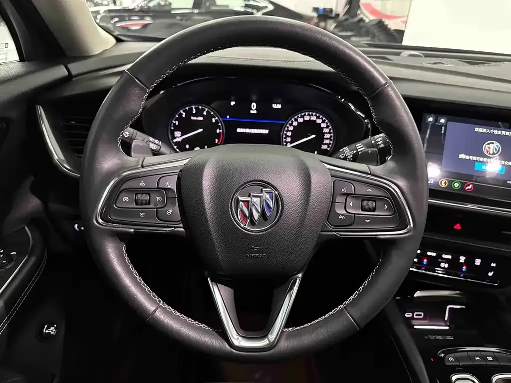 Buick Envision Plus — фото 5