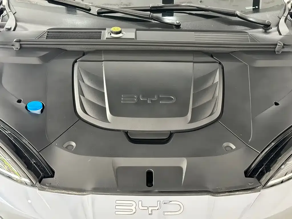 BYD Seal — фото 4