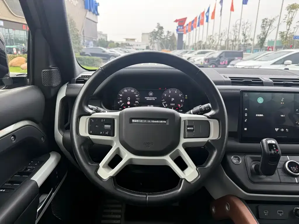 Land Rover Defender — фото 4