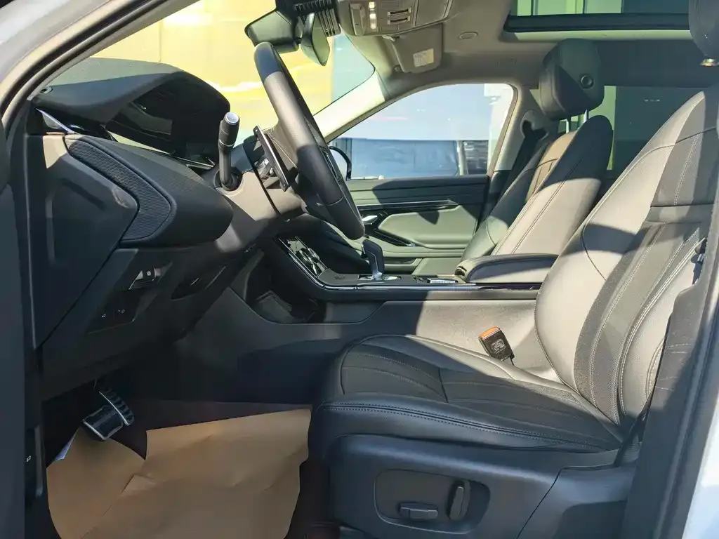 Land Rover Evoque — фото 9