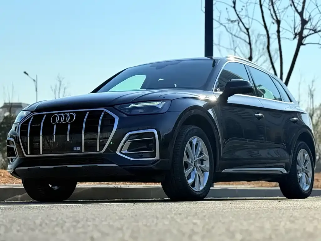 Audi Q5L — фото 4