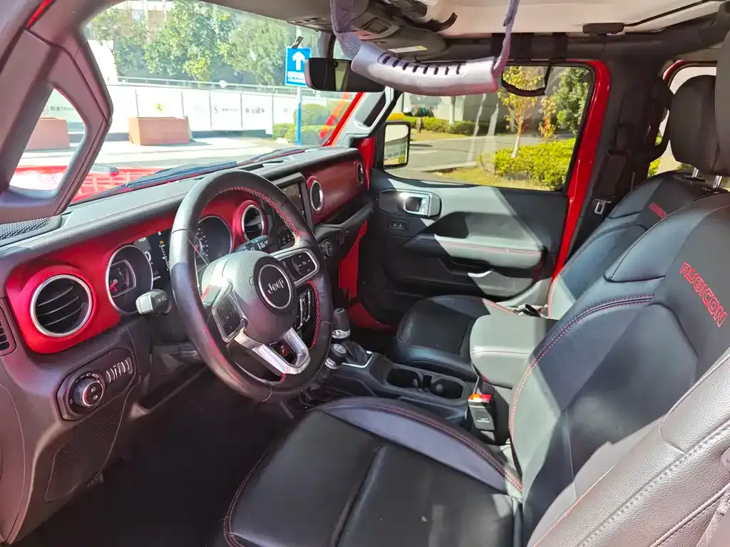 Jeep Wrangler — фото 4