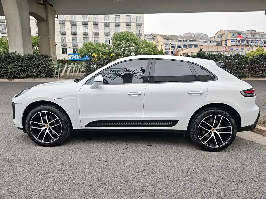 Porsche Macan — фото 7