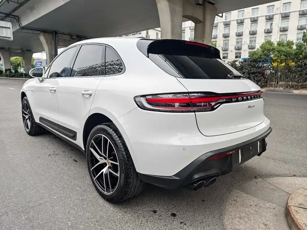 Porsche Macan — фото 9