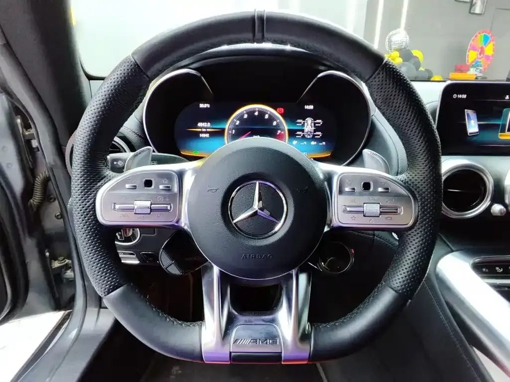 Mercedes-Benz AMG GT — фото 8