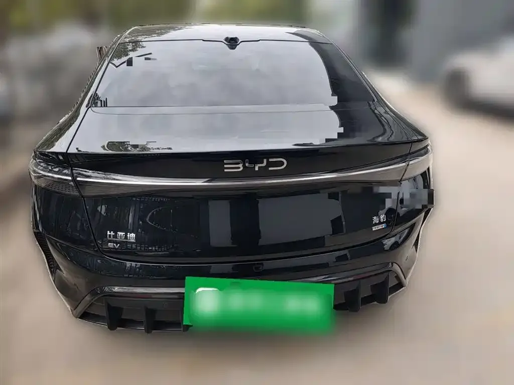 BYD Seal — фото 10
