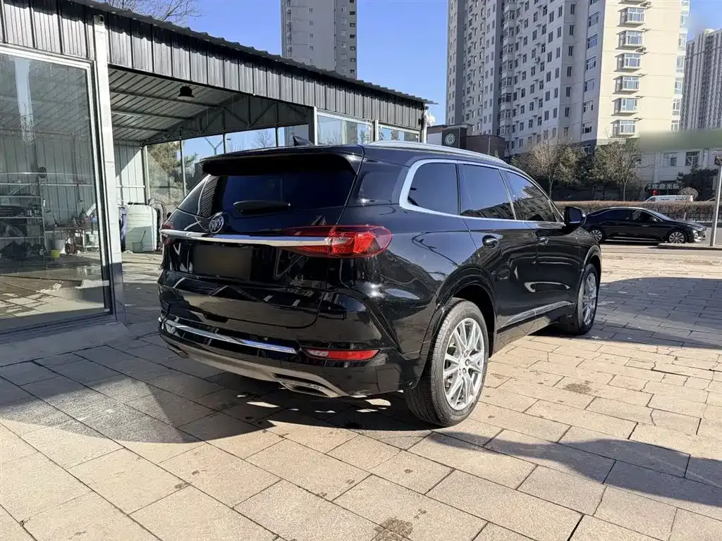 Buick Enclave — фото 9