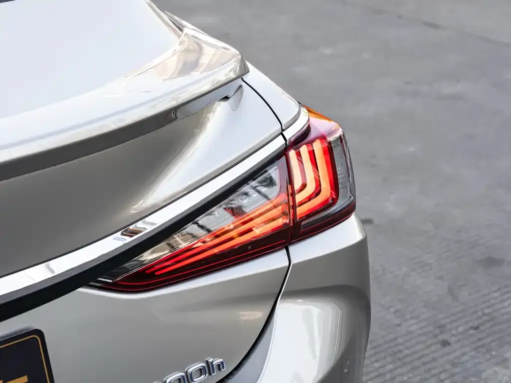 Lexus ES — фото 3