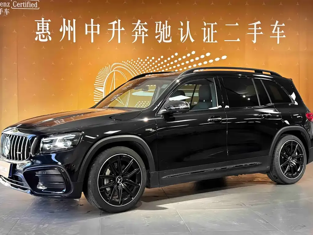 Mercedes-Benz GLB AMG — фото 1