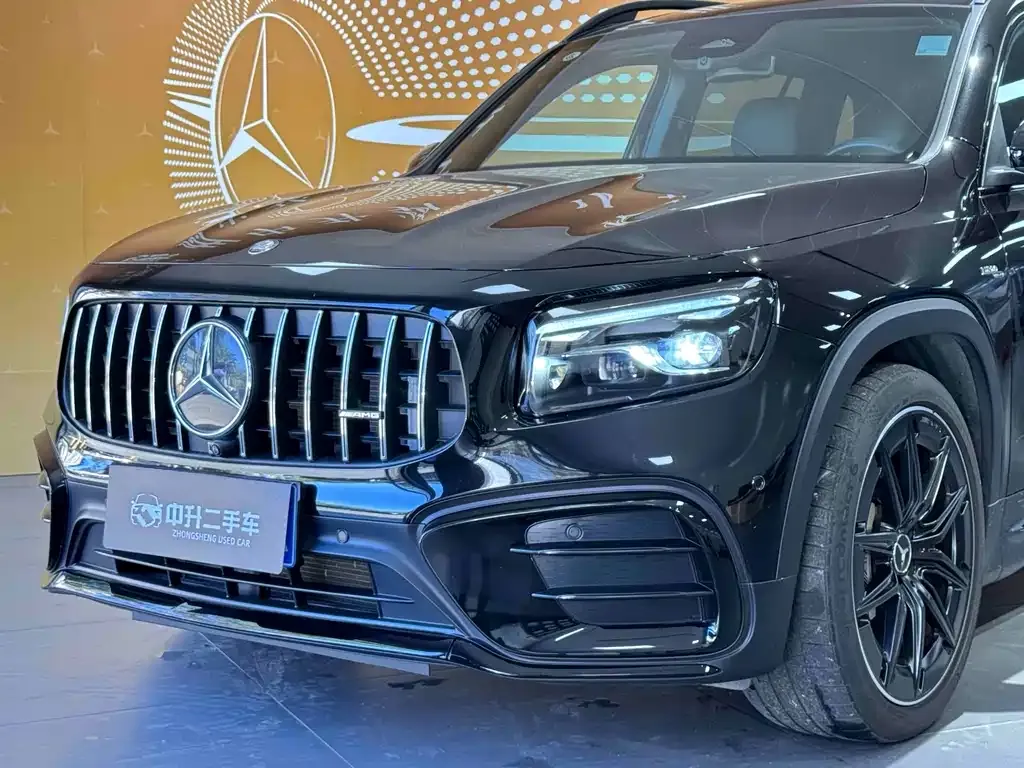 Mercedes-Benz GLB AMG — фото 5