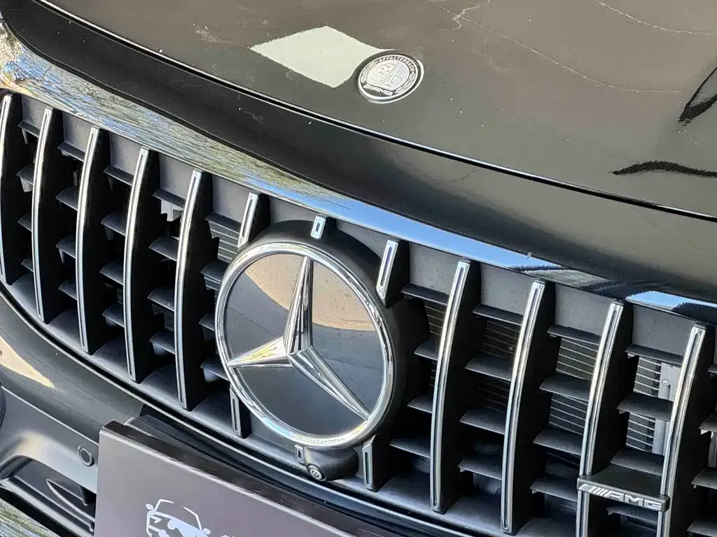 Mercedes-Benz GLB AMG — фото 2