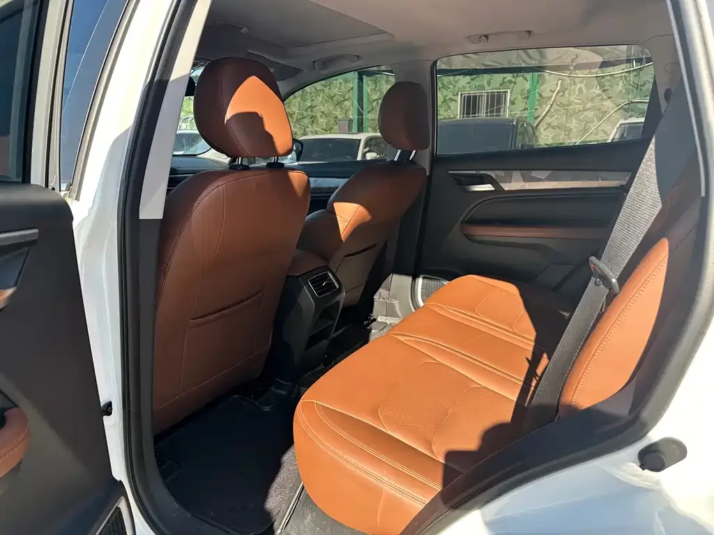 Geely Vision X6 — фото 10