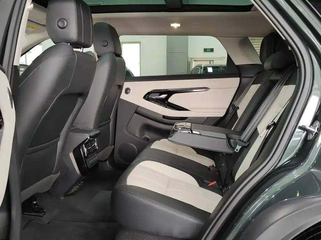 Land Rover Evoque — фото 6