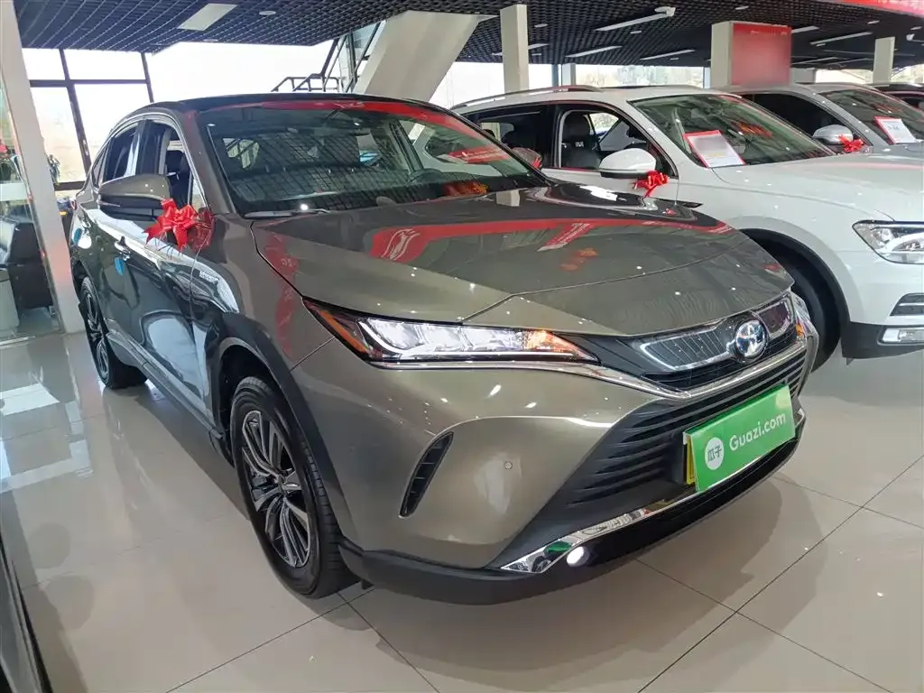 Toyota Harrier — фото 7
