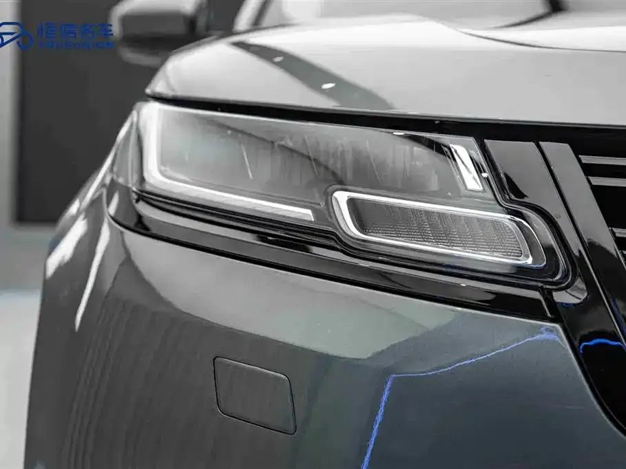 Land Rover Velar — фото 9