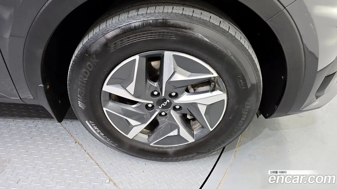 Kia Sorento — фото 6