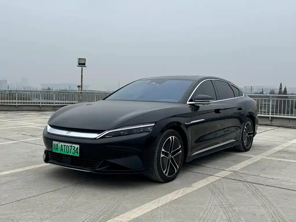 BYD Han — фото 1