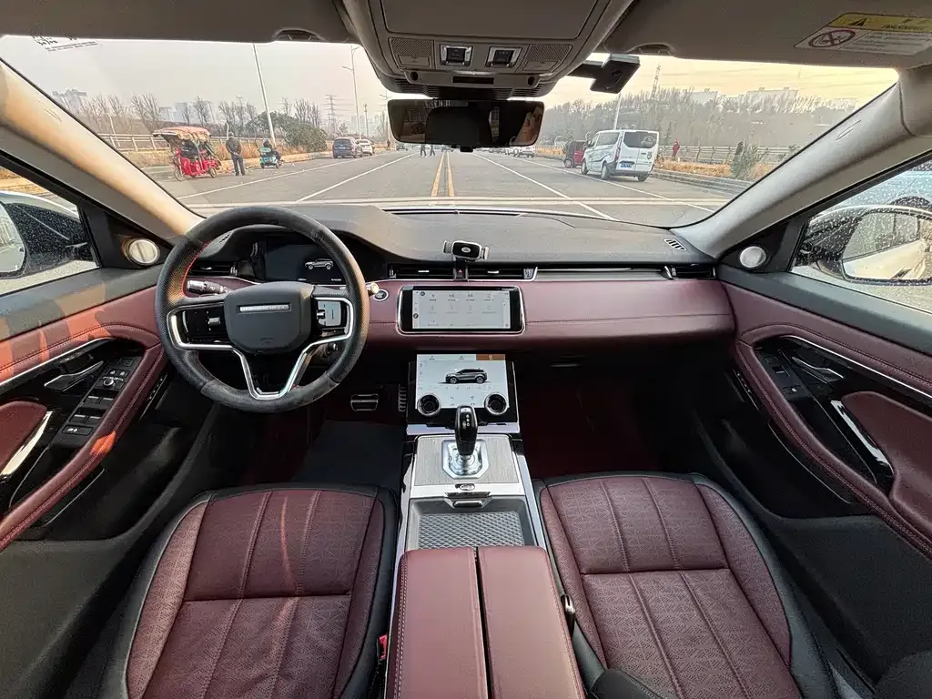 Land Rover Evoque — фото 5