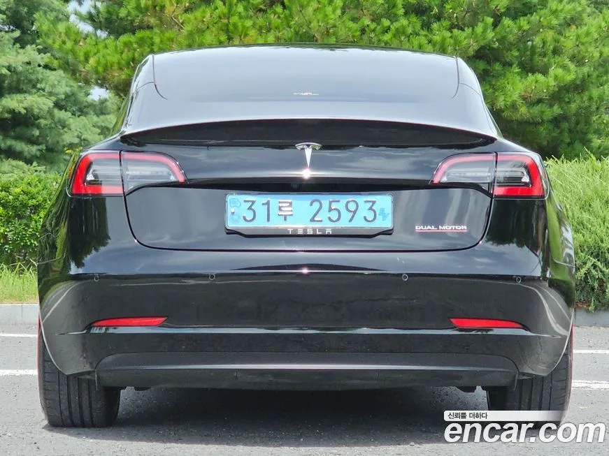 Tesla Model 3 — фото 3