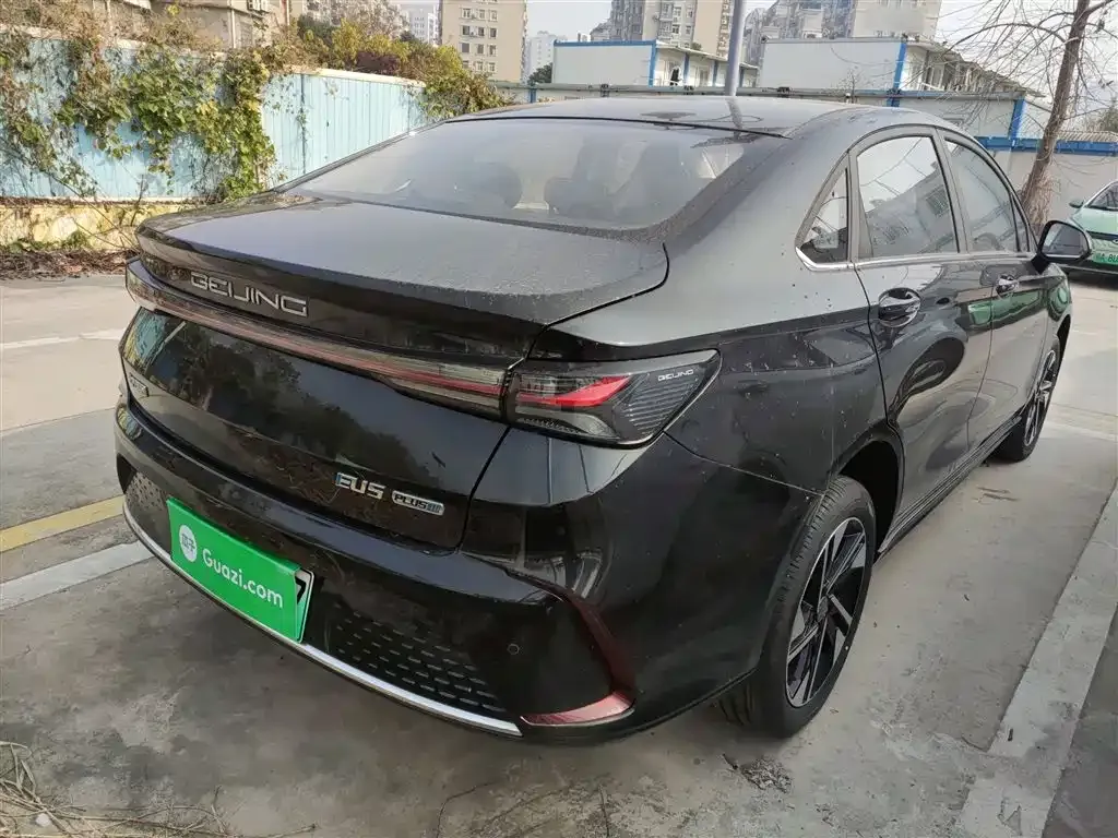 BAIC EU5 Plus — фото 10