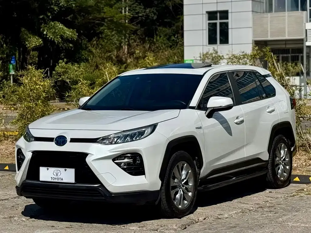 Toyota Wildlander — фото 1